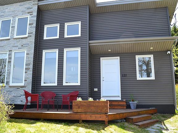 3rd image of 121 Northside Road