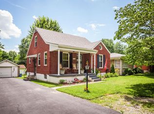 1042 Ardmore Dr, Louisville, KY 40217