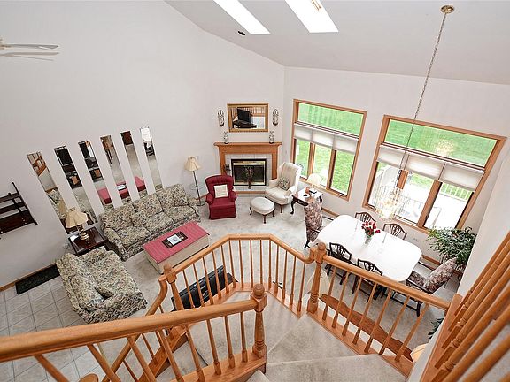 4th image of 16639 Kildare Ct