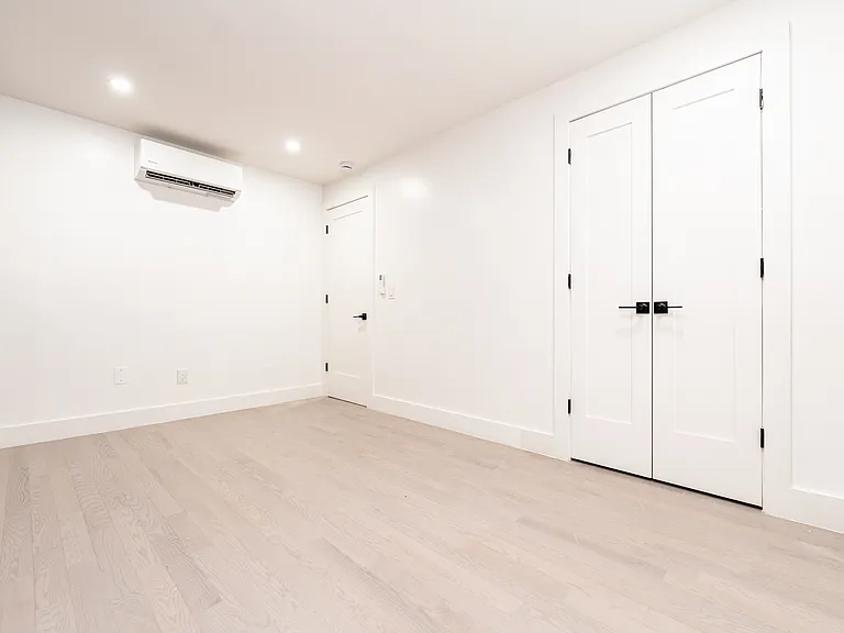 53 Clifton Pl #3 — Photo 11