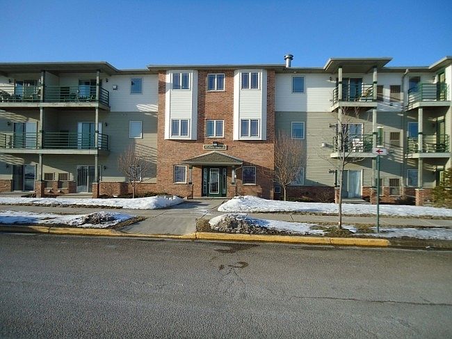 1st image of 102 Prairie Heights Dr APT 306