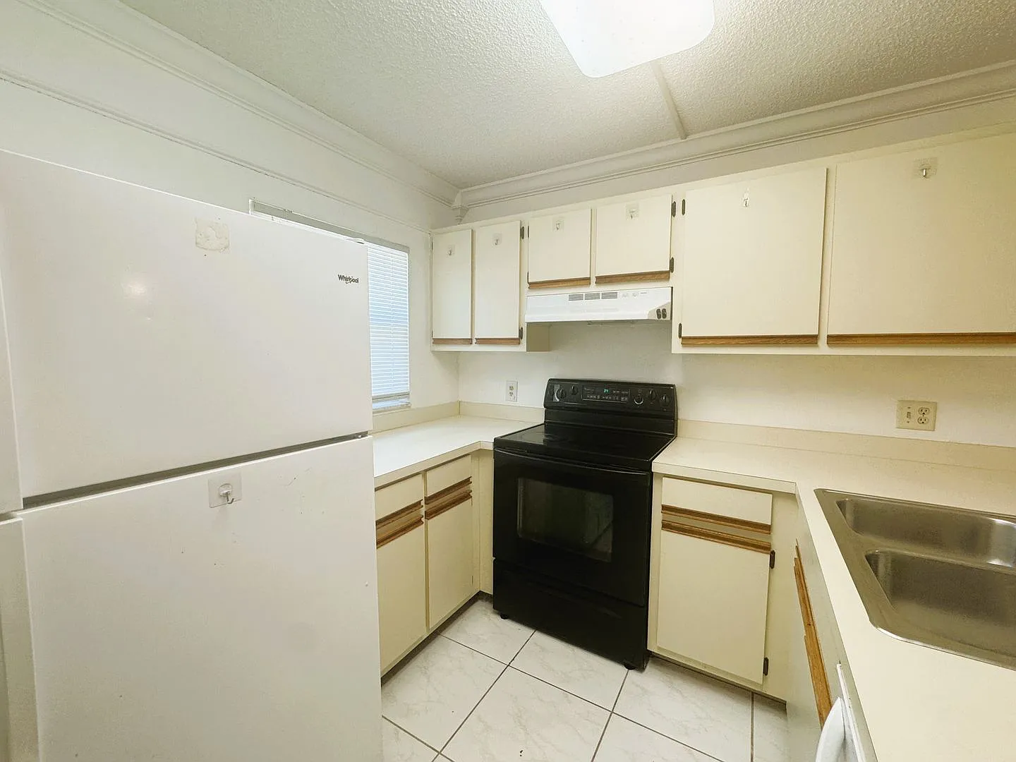 26485 Rampart Blvd Bldg A Unit A5 — Photo 4