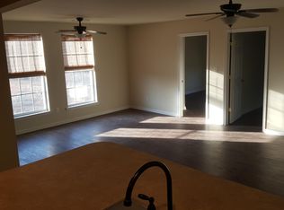 72 Poore Ln, Elkton, MD 21921