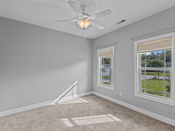 4th image of 111 Wild Oak Drive