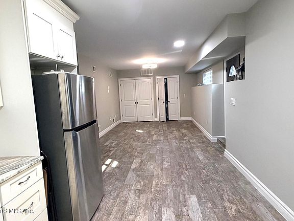 2nd image of 165 Sheldon Ave #2