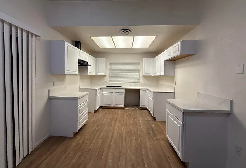 4 bed, 1348 sqft, $2,200 — Photo 4