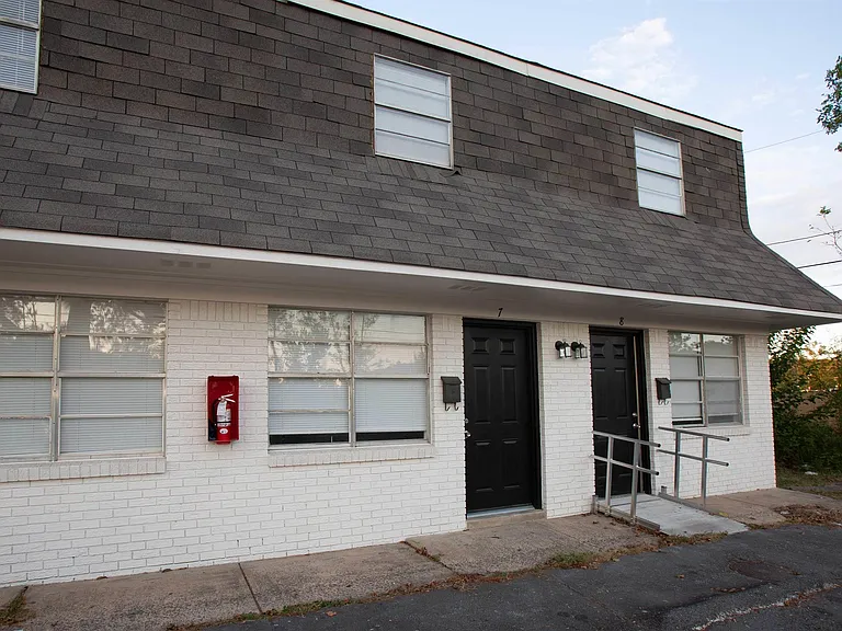 3017 Parkway Dr #2 — Photo 2