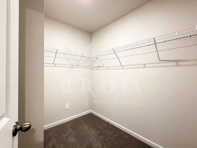 645 Red River Dr — Photo 37