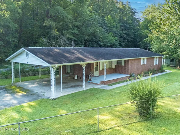 813 Andys Ridge Rd, Rocky Top, TN 37769