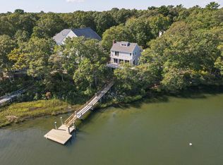 4 Clara Belle Rd, East Falmouth, MA 02536