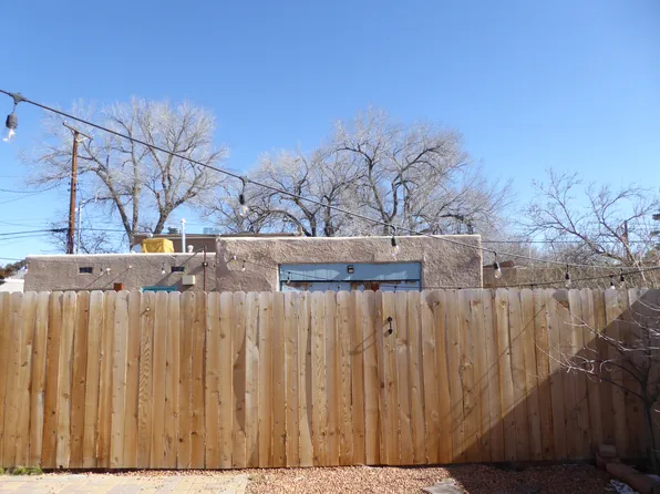 212 Dartmouth Dr SE #B, Albuquerque, NM 87106