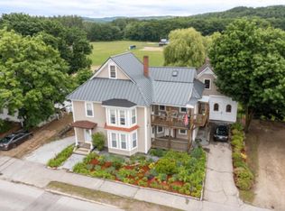 89 Elm St APT 2, Milford, NH 03055