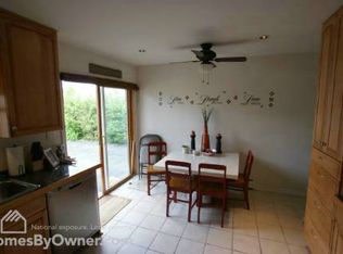 2029 Kingston Rd, Waukegan, IL 60087