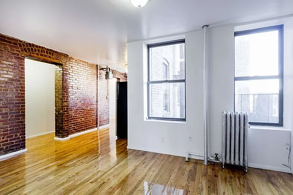 Rented by Town Residential | media 7