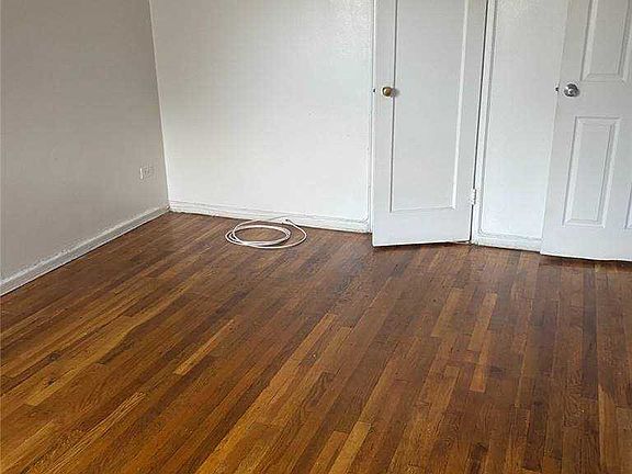 5th image of 84-25 Elmhurst Ave #2I