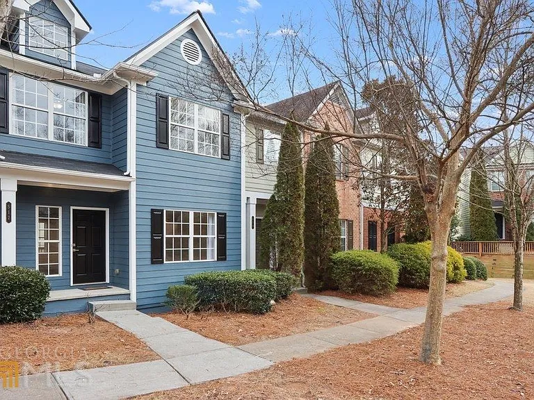 512 Blossom Way — Photo 1