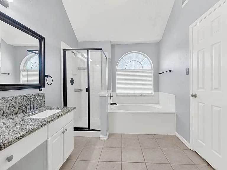 11201 Creekwood Dr — Photo 13