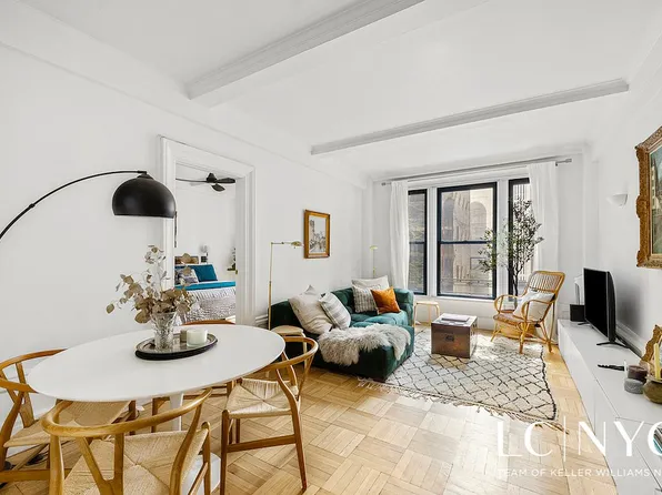 146 E 49th St APT 4B, New York, NY 10017