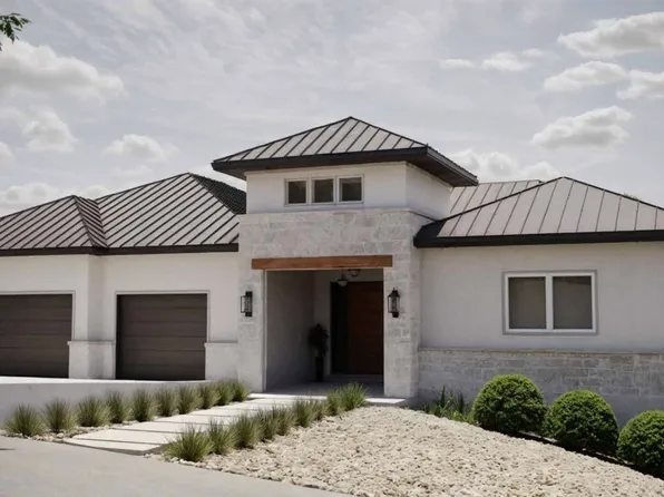 200 Tapatio Dr W, Boerne, TX 78006