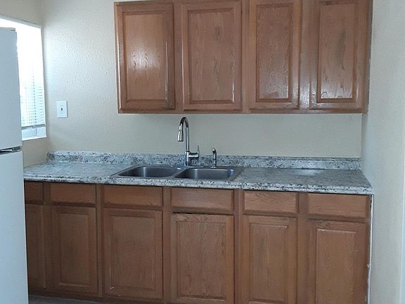 5th image of 531 Haggin Ave