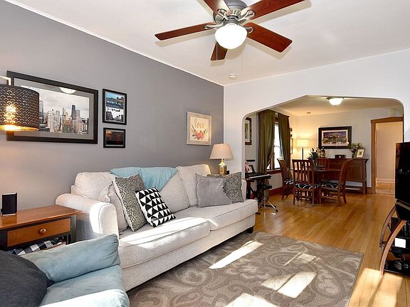 3rd image of 1117 Thomas Ave