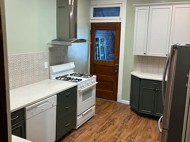 1242 Tamm Ave #2A — Photo 8