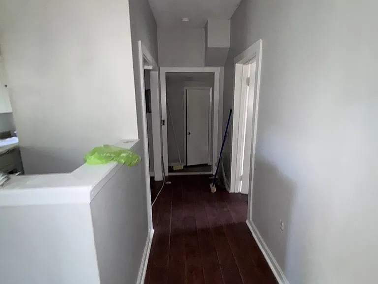 Hallway to last 2 bedrooms and bathroom