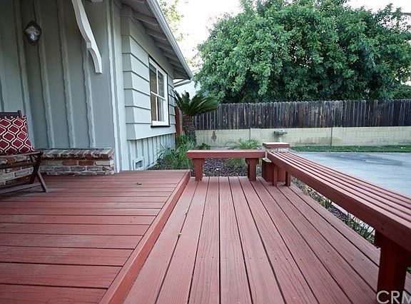 A cozy spot to meet neighbors.