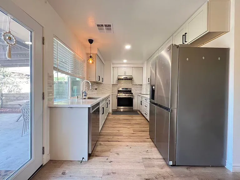 6223 Meadow View Ln — Photo 6