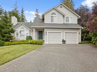 604 Honeysuckle Dr, Mount Vernon, WA 98273
