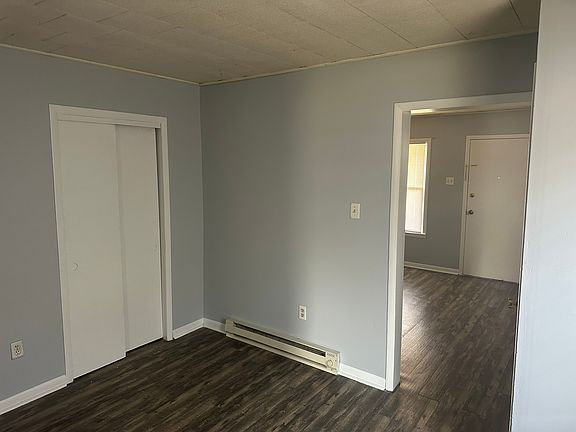 2nd image of 1737 Wade St