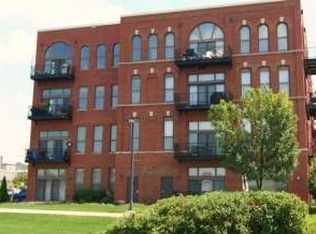 801 Monroe Ave NW APT 305, Grand Rapids, MI