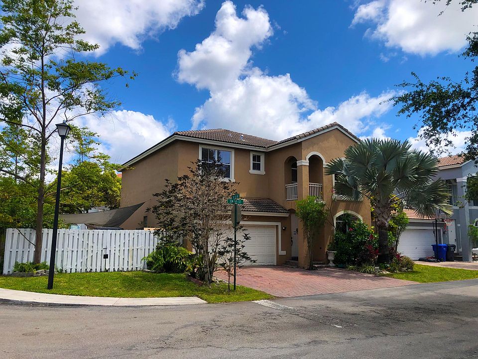 1st image of 3775 SW 50th Street