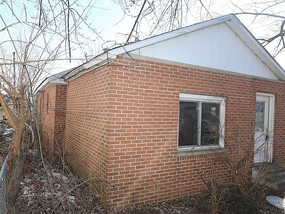 2nd image of 56292 Burr St
