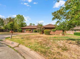 1007 Field Crest Ct, Arlington, TX 76012