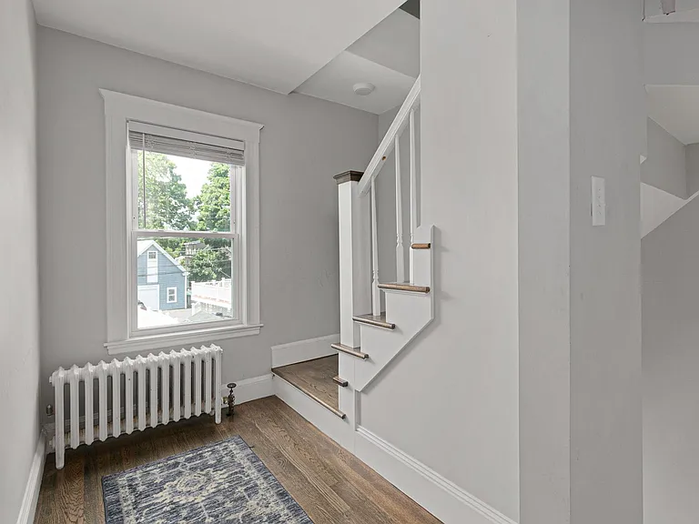 18 Sylvester Rd #2 — Photo 7