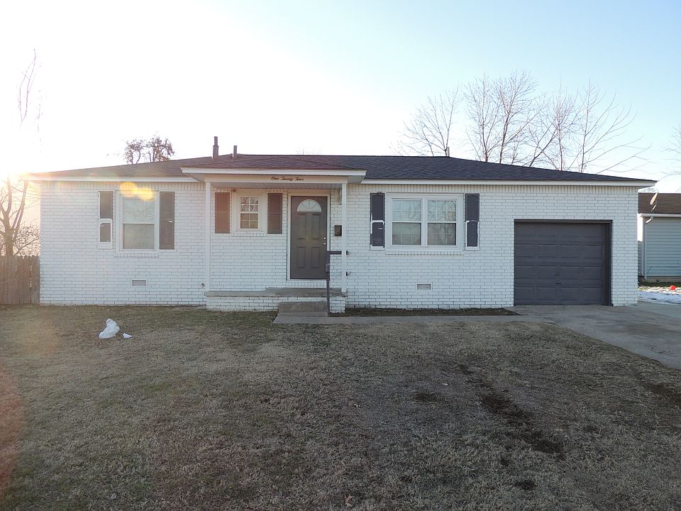 1st image of 124 S 41st West Ave