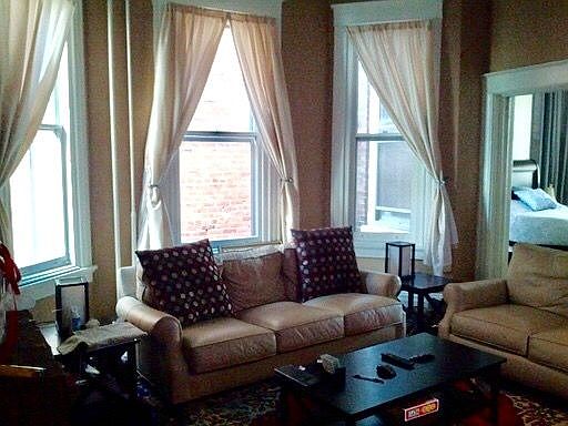 3rd image of 2520 Stuart Ave
