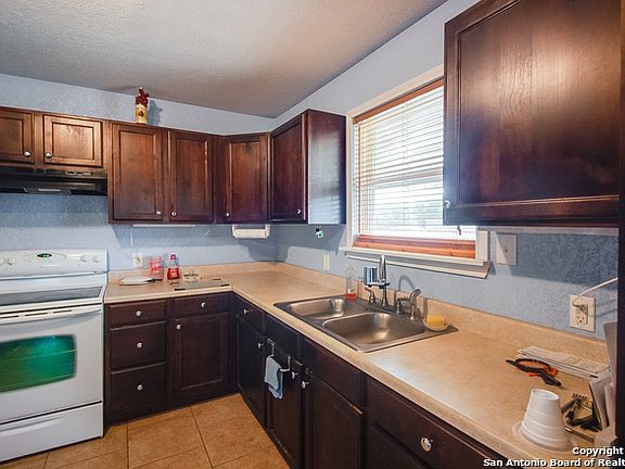 4th image of 8914 Silver Bow Dr