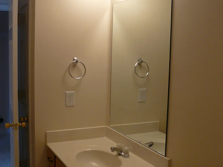 102 Otterman Ct — Photo 11