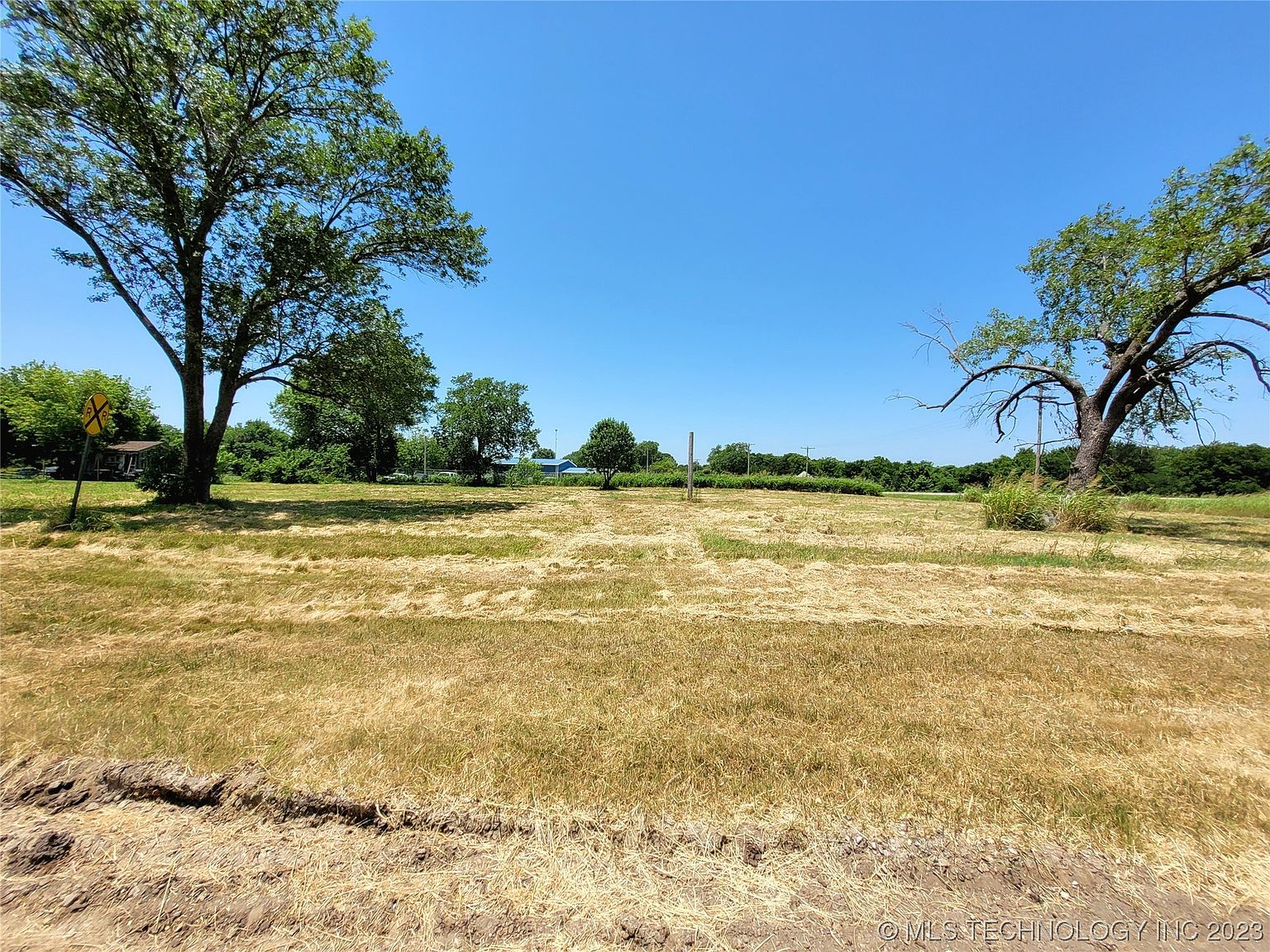 512 N Washita St, Wetumka, OK 74883 MLS 2324388 Zillow
