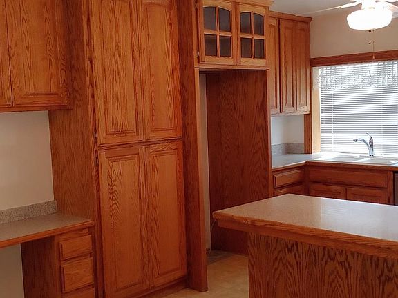 5th image of 417 Oakmont Dr