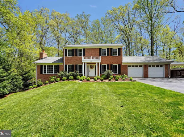 7347 Hunton St, Warrenton, VA 20187