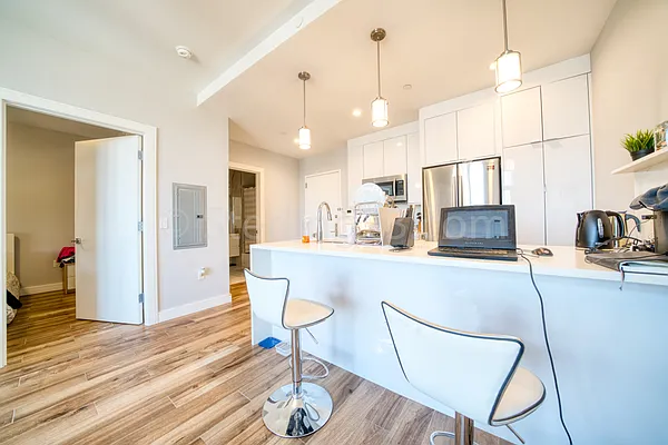 Rented by Sterling Realty Solution Inc | media 7