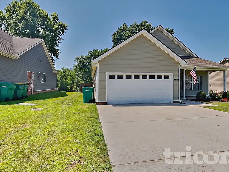 741 W Coker Way — Photo 1