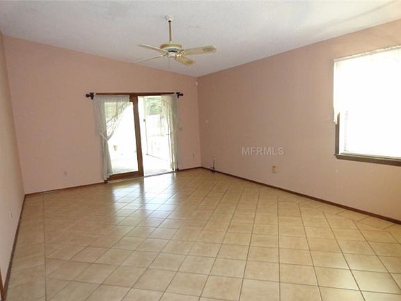 5th image of 26447 Whitemarsh St