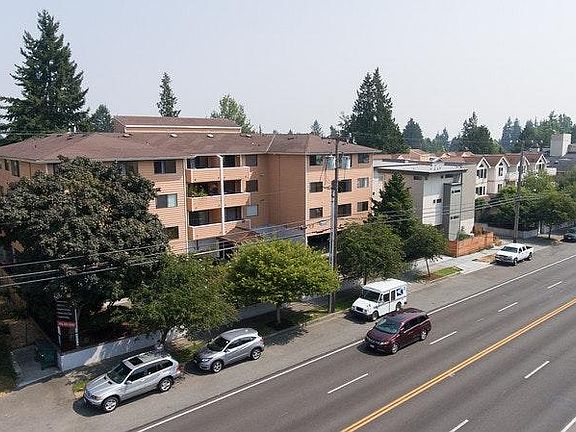 2nd image of 11244 Greenwood Ave N APT 302