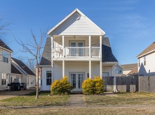 2725 N Westminster Dr, Fayetteville, AR 72704