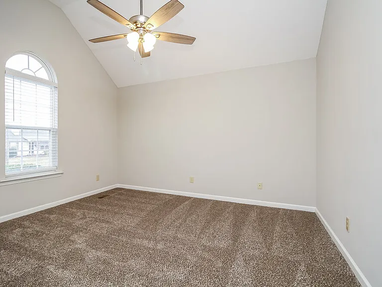 1906 Landmark Ln — Photo 13