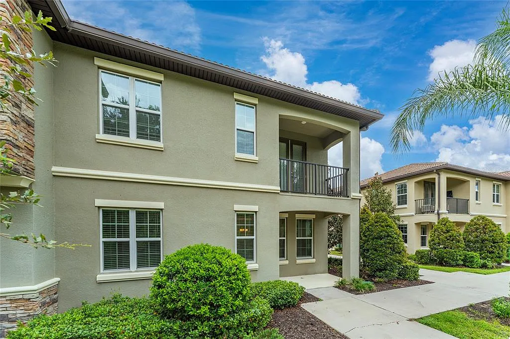 5 bed, 3.0 bath, 2522 sqft, $2,650 — Photo 4